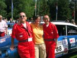 Oisterwijk, 15 Juli 2006
Eerste dag Classic Car Rally Amsterdam-Beijing
1e stop om afscheid te nemen van familie en vriendin bij Rosep
Henk Eijsbouts met zijn man Dono Hardjowisastro en dochter