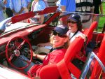 Oisterwijk, 15 Juli 2006
Eerste dag Classic Car Rally Amsterdam-Beijing
1e stop om afscheid te nemen van familie en vriendin bij Rosep
Mirjam Wolters en Liana Bloemendal met hun Ford Mustang Convertible uit 1965