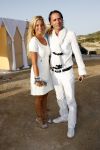 Ibiza 7 juli 2007
Yfke Sturm en haar man Imad Izemrane trouwen op het strand .Angela v Hulten en Eric Kuster