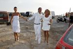 Ibiza 7 juli 2007
Yfke Sturm en haar man Imad Izemrane trouwen op het strand .Eric Kuster en Angela v Hulten