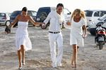 Ibiza 7 juli 2007
Yfke Sturm en haar man Imad Izemrane trouwen op het strand .Eric Kuster en Angela v Hulten