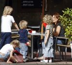 Ibiza 8 juli 2007
Marco Borsato en Leontine Borsato op vakantie met hun kinderen Luca Senna en Jada op ibiza.