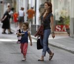 Ibiza 8 juli 2007
Marco Borsato en Leontine Borsato op vakantie met hun kinderen Luca Senna en Jada op ibiza.