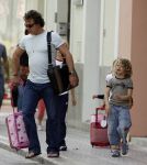 Ibiza 8 juli 2007
Marco Borsato en Leontine Borsato op vakantie met hun kinderen Luca Senna en Jada op ibiza.
