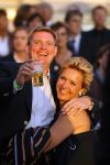 Scheveningen 1 juli 2007
Mariska v Kolck verliefd en kussend met haar man Knut.