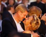 Scheveningen 1 juli 2007
Mariska v Kolck verliefd en kussend met haar man Knut.