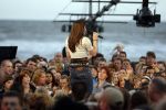 Bergen aan Zee 4 juli 2007
Roxeanne Hazes bij Tros zomerfeesten met Rachel Thomas Berge en Gerard Joling.