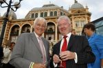 Scheveningen 1 juli 2007
Optreden van il divo bij het kurhaus georganiseerd door het holland casino.  
Han in het Veld en Wim Dik