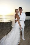 Ibiza 7 juli 2007
Yfke Sturm en haar man Imad Izemrane trouwen op het strand .