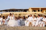 Ibiza 7 juli 2007
Yfke Sturm en haar man Imad Izemrane trouwen op het strand .