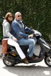 27 April 2010
Amanda Krabbe  Amanda Beekman op de scooter