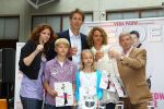 Utrecht 7 Juni 2010, Locatie Mercedes Nederland, 5e introductie van het Magazine Helden, gemaakt foor Frits Barend en zijn dochter Barbara Barend
Edwin v d Sar met zijn vrouw Annemarie v d Sar en hun kinderen Joeey v d Sar en Lyn v d Sar
Foto Peter Smulders BV