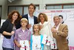Utrecht 7 Juni 2010, Locatie Mercedes Nederland, 5e introductie van het Magazine Helden, gemaakt foor Frits Barend en zijn dochter Barbara Barend
Edwin v d Sar met zijn vrouw Annemarie v d Sar en hun kinderen Joeey v d Sar en Lyn v d Sar
Foto Peter Smulders BV