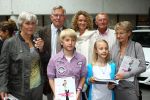 Utrecht 7 Juni 2010, Locatie Mercedes Nederland, 5e introductie van het Magazine Helden, gemaakt foor Frits Barend en zijn dochter Barbara Barend
Edwin v d Sar met zijn vrouw Annemarie v d Sar en hun kinderen Joeey v d Sar en Lyn v d Sar
Foto Peter Smulders BV