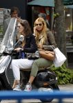 Amsterdam 29 mei 2010
Estelle Gullit bij vriendin achter op de vespa scooter.
Peter Smulders bv