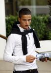 Amsterdam 5 juni 2010
Het Nederlands elftal vertrekt vanaf het hilton naar Schiphol voor de WK voetbal in Zuid Afrika. De vrouwen zwaaien ze uit. 
Ibrahim Afellay
Peter Smulders bv