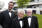 Hilversum 7 juni 2010
Uitreiking Johnny Kraaykamp Musical awards in studio 21/22. Jacques d Ancona met zijn vriend Hans
Peter Smulders bv