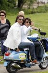 Amsterdam 25 mei 2010
Vespa scooter rally van Grazia. Jan Joost v Gangelen met zijn broer
Peter Smulders bv