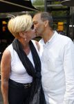 Amsterdam 3 juni 2010
Trouwen Frank en Stephanie Rijkaard bij hotel arena. Johan Neeskens met zijn vrouw
Peter Smulders bv