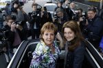 Schiphol 18 mei 2010
Sieneke en Marianne Weber vertrekken vanaf schiphol naar Oslo voor het songfestival.
Peter Smulders bv