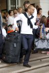 Amsterdam 5 juni 2010
Het Nederlands elftal vertrekt vanaf het hilton naar Schiphol voor de WK voetbal in Zuid Afrika. De vrouwen zwaaien ze uit. Wesley Sneijder
Peter Smulders bv