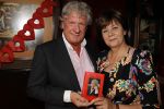 Blaricum 17 mei 2010
Presentatie boek van Willibrord Frequin bij moeke spijstra. Willibrord met Rita Verdonk
Peter Smulders bv