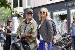 Amsterdam 12 juli 2011
Bridget Maasland doet boodschappen met haar ouders op de pc hooftstraat.
Peter Smulders bv