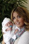 Schiphol Oost 6 juli 2011
John en Charlotte Sophie Heitinga landen op schiphol oost met hun  dochter Jezebel en pas geboren baby zoontje Lennon.
Peter Smulders bv