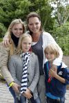 Biddinghuizen 22 juni 2011
Bn ers in Walibi flevohof. Esther Duller met kinderen
Peter Smulders bv
