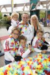 Harderwijk, 2 Juli 2011
Dolfinarium premiere Spetter en het magisch avontuur
Frans Bauer met zijn gezin
Foto Peter Smulders BV