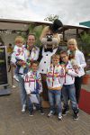 Harderwijk, 2 Juli 2011
Dolfinarium premiere Spetter en het magisch avontuur
Frans Bauer met zijn gezin
Foto Peter Smulders BV