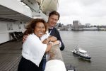 Rotterdam 16 juni 2011
Justine Pelmelay met haar nieuwe vriend Ronald van Driel op cruise schip ( boot) de SS rotterdam.
Peter Smulders bv