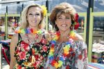 Scheveningen 20 juni 2011
Society lunch in Scheveningen. Netty v d Veer met vrouw ernst Daniel Smid
Peter Smulders bv