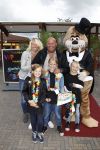 Harderwijk, 2 Juli 2011
Dolfinarium premiere Spetter en het magisch avontuur
Reni v Maren met gezin
Foto Peter Smulders BV