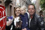 Amsterdam, 5 Juni 2011
Premiere Penny's Shadow van regisseur Steven de Jong
Rob Geus met echtgenote en kind
Foto Peter Smulders BV