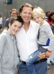 Amsterdam 26 juni 2011
Premiere Cars II in Pathe arena. Robert en Claudia Schoemacher met kinderen
Peter Smulders bv