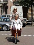 Amsterdam 1 juli 2011
Tooske Ragas met moeder in bakfiets.
Peter Smulders bv