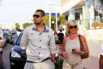 ibiza 10 juli 2012
Afrojack (Nick v d Wal) heeft optreden bij Mambo op ibiza. Hij heeft ook zijn trotse moeder mee genomen.
Peter Smulders bv