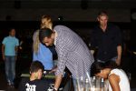 Amsterdam 22 juni 2012
Badr Hari bowlen met Maxim en Joelle Gullit en Estell Cruijff.
Peter Smulders bv