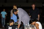 Amsterdam 22 juni 2012
Badr Hari bowlen met Maxim en Joelle Gullit en Estell Cruijff.
Peter Smulders bv
