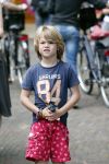 Laren 30 juni 2012
Reinout Oerlemans met zijn kinderen Thijmen Fiene Benjamin en Kate op de kermis van Laren.
Peter Smulders bv