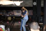 Amsterdam 22 juni 2012
Badr Hari bowlen met Maxim en Joelle Gullit en Estell Cruijff.
Peter Smulders bv