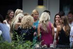 Craailo Huizen 5 juli 2012
Surprise feestje voor Estelle Gullit in het huis van Eric Kuster. Badr hari is natuurlijk ook aanwezig
Peter Smulders bv