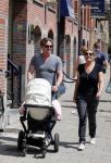Amsterdam 7 juli 2012
Gallyon v Vessem met man achter de kinderwagen.
Peter Smulders bv