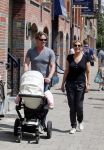Amsterdam 7 juli 2012
Gallyon v Vessem met man achter de kinderwagen.
Peter Smulders bv