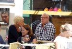 Amsterdam 2 juli 2012
Gaston Starreveld op terras met dame van de postcodeloterij.
Peter Smulders bv