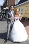 Huizen 7 juli 2012
Trouwen Jeroen Nieuwenhuize en zijn vrouw Kayla bij fletcher hotel in Huizen.
Peter Smulders bv