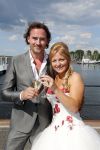 Huizen 7 juli 2012
Trouwen Jeroen Nieuwenhuize en zijn vrouw Kayla bij fletcher hotel in Huizen.
Peter Smulders bv