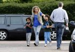Muiderberg Blaricum 2 juli 2012
Maria Kooistra brengt haar kinderen naar school.
Pedter Smulders bv