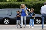 Muiderberg Blaricum 2 juli 2012
Maria Kooistra brengt haar kinderen naar school.
Pedter Smulders bv